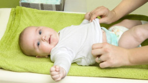 how to change a diaper | American Pregnancy Association